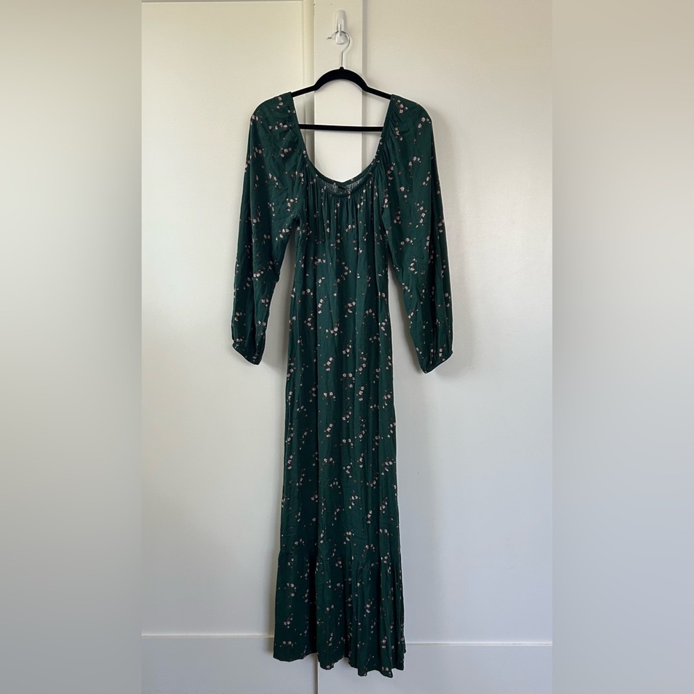 Size M Wild Fable maxi dress
